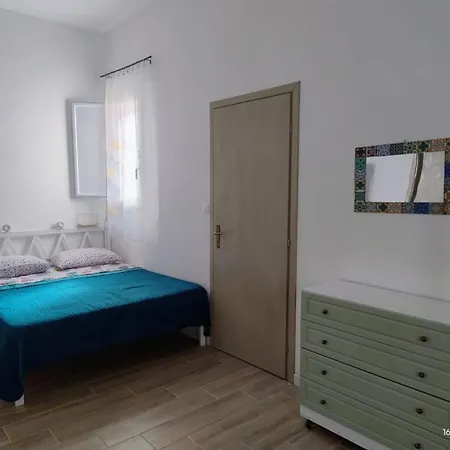 Adamo Flat Semesterbostad