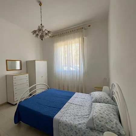 Semesterbostad Adamo Flat *