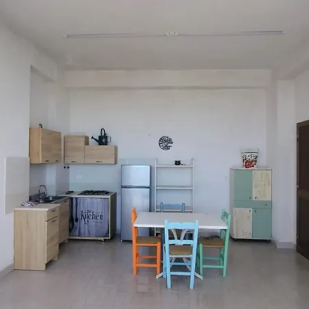 Adamo Flat