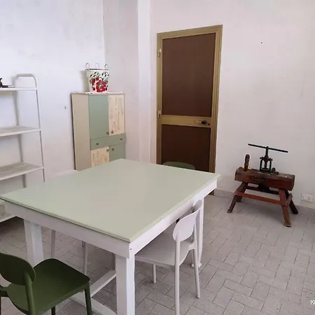 Adamo Flat Semesterbostad